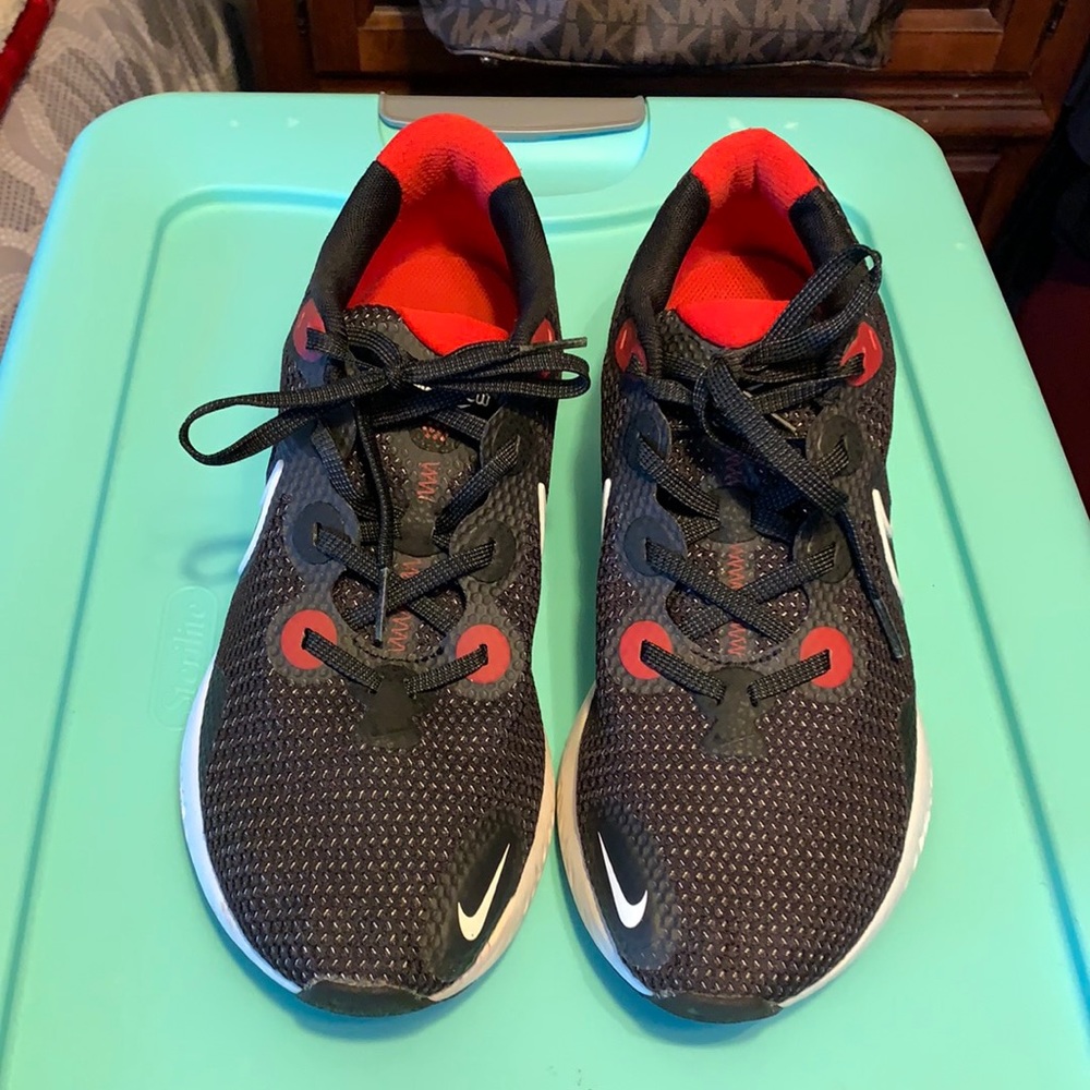 Nike Renew sneakers